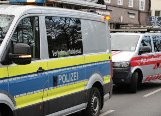 Schwerer Motorradunfall auf dem Südschnellweg: Zwei Jugendliche schwer verletzt Symbolbild: Verkehrsunfall / Unfallforschung