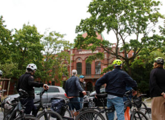 Stattreisen Hannover startet mit Fahrradtouren und Jubiläumsrundgang in den Mai HANOMAG - Gebäude / Fahrradtour: In LInden ist viel zu finden