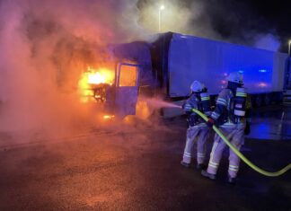 lkw brennt auf a2-rastanlage lehrter see nord – fahrer rettet sich rechtzeitig