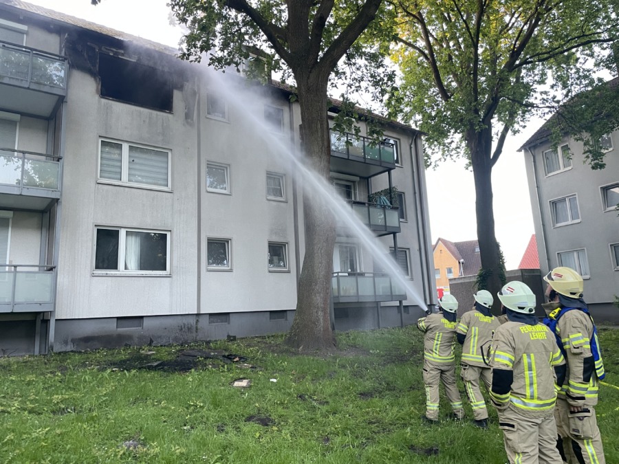 wohnungsbrand in lehrte: feuer zerstört wohnung komplett wohnungsbrand in lehrte