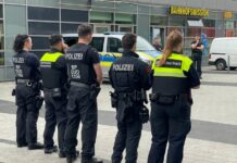 Schwerpunktkontrolle am Hauptbahnhof Hannover: Polizei stellt Messer und Drogen sicher Symbolbild: Gemeinsamer Schwerpunkteinsatz am Hauptbahnhof Hannover.