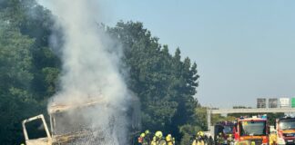 LKW-Brand auf der A2 bei Garbsen sorgt für Vollsperrung