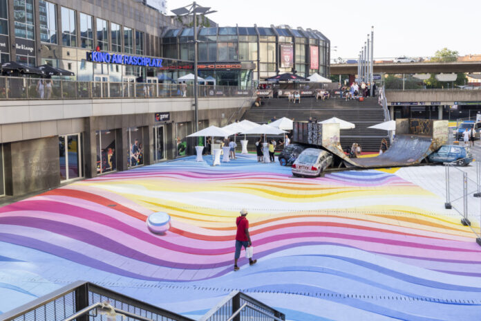 Eröffnung Bodenkunstwerk Raschplatz Hannover