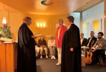 Hannover Airport begrüßt neue Flughafenseelsorgerin offiziell Hannover Airport: Einführung von Pastorin Kristin Winkelmann als neue Flughafenseelsorgerin.