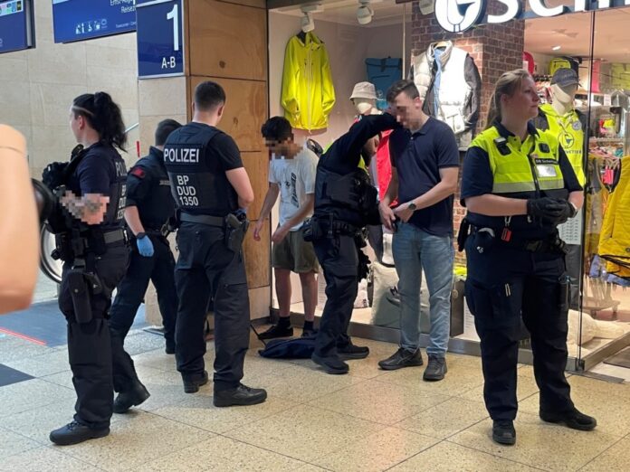 Kontrollsituation Hannover Schwerpunkteinsatz an den Hauptbahnhöfen Hamburg, Bremen und Hannover