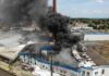 großbrand in wunstorf - lagerhalle in vollbrand.