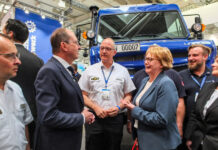 INTERSCHUTZ 2026: Bundesinnenminister informiert sich über neue Technik und internationale Hilfe Minister Dobrindt besucht THW-Stand bei Interschutz.