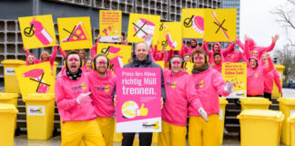 Start der Kampagne "Mülltrennung wirkt" im März 2020 in Berlin. Bildmitte: Axel Subklew, Sprecher der Kampagne.