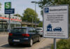 bewohnerparkzone am s-bahnhof langenhagen-pferdemarkt: stadt lädt zum dialog ein symbolbild: informationsveranstaltung zur prüfung einer bewohnerparkzone am s-bahnhof langenhagen-pferdemarkt (ki-generiert)