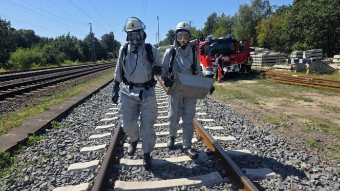 Gefahrstoffaustritt aus Güterzug in Celle Gefahrstoffaustritt aus Güterzug in Celle