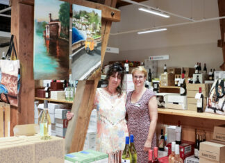 barbara-susann mehring (li.) mit agenturinhaberin sonja cyriacks