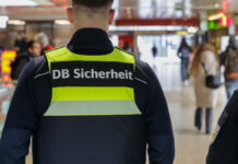 Übergriffe auf Zugbegleiter nehmen zu: DB Regio testet Tonaufzeichnung bei Bodycams DB Sicherheit