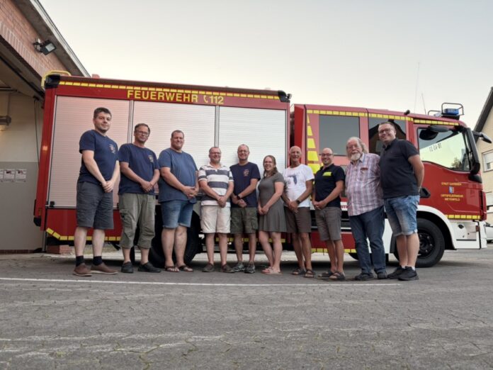 Gründungsmitglieder des Fördervereins v.l.n.r.: Stlv. Vorstandsvorsitzender Robert Fulsche, Daniel Weber, Vorstandsvorsitzender Holger Leister, Schriftführer Marco Schlichenmaier, Schatzmeister Kai Moog, Sonja Jansen, Heiner Göhns, Sascha Mauruschat, Dieter Pfeiffer und Maximilian Jansen.