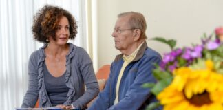 Hospitzarbeit - Sterbende Menschen zu begleiten kann herausfordernd sein.