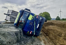 Umgekippter Lkw auf Deponie Kolenfeld