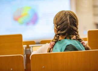 kinderunihannover: fünf hochschulen laden zu kostenlosen vorlesungen kinderunihannover startet ins neue wintersemester