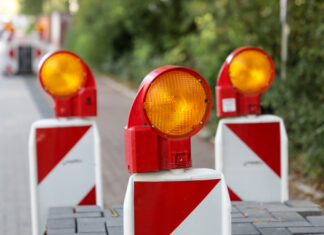 Kugelfangtrift: Vier Tage Vollsperrung für den Kraftfahrzeugverkehr Symbolbild: Baustelle / Absperrung / Straßenbaustelle