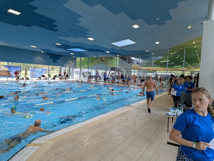 25-stunden-schwimmen in langenhagen bringt 4.000 euro für den asb erstes 25-stunden-schwimmen in der wasserwelt langenhagen.