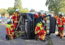 Ausbildungsveranstaltung der Stadtfeuerwehr Garbsen zum Thema Technische Hilfeleistung
