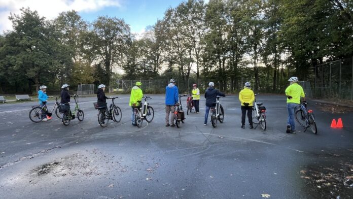 „Rauf aufs Rad – aber sicher(er)!“ - ADFC Langenhagen zieht positive Bilanz der Fahrradkurse.